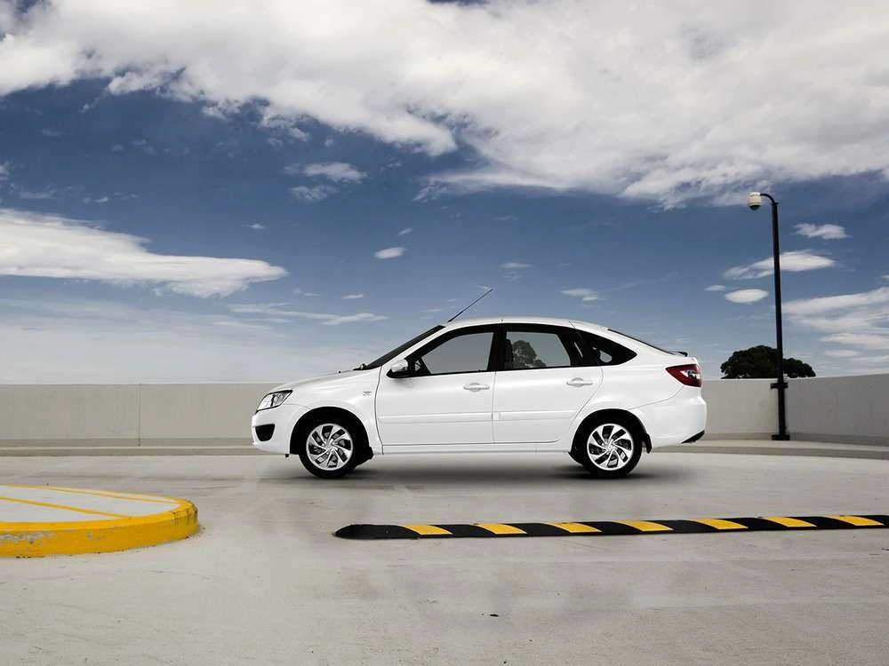 Lada Granta Лифтбек - фото №7