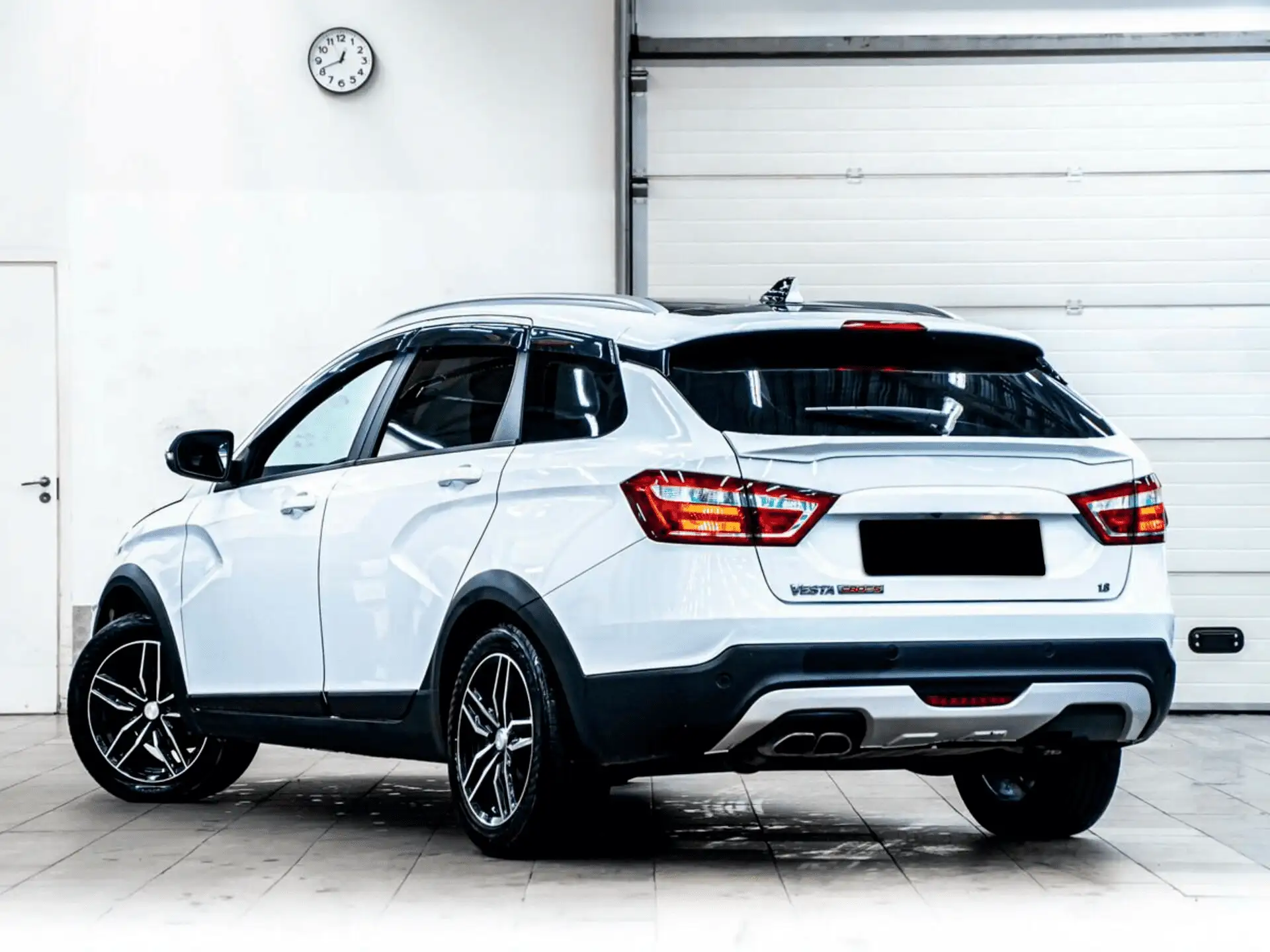 Lada Vesta SW Cross - фото №4