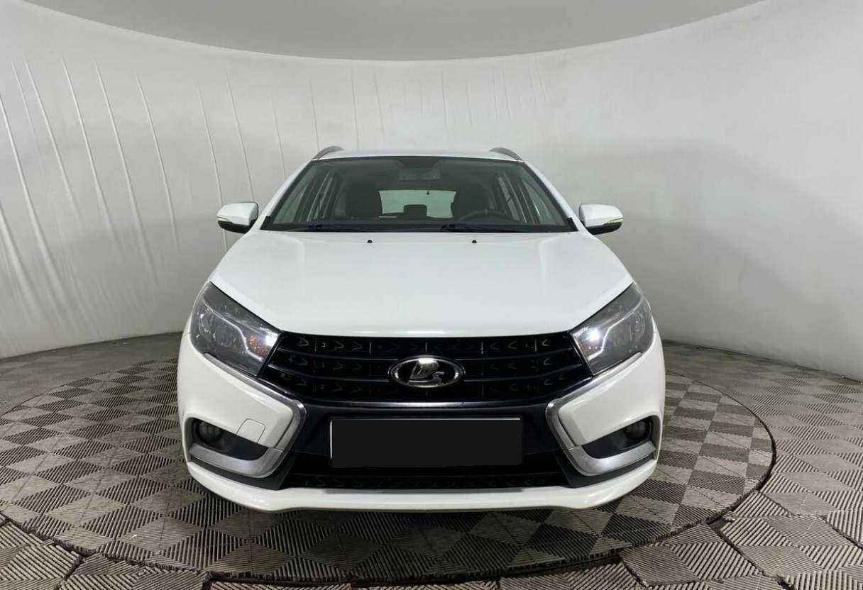 Lada (ВАЗ) Vesta SW, 2019 - фото №2