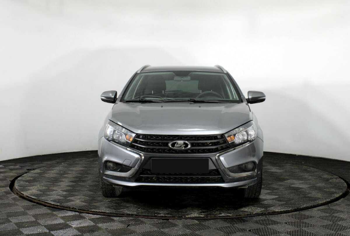 Lada (ВАЗ) Vesta SW, 2020 - фото №2