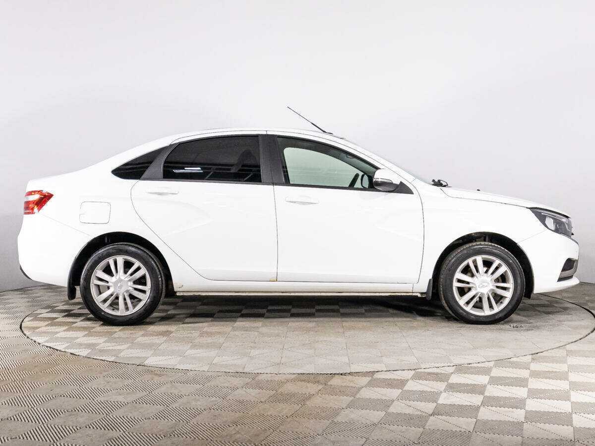 Lada (ВАЗ) Vesta, 2017 - фото №4